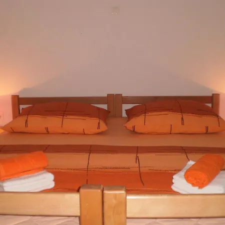 Gunja Poljica (Trogir)